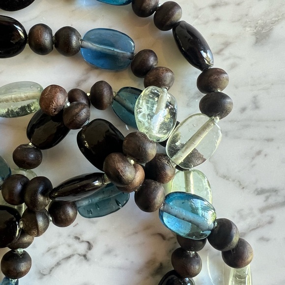 ✨FREE with purchase! Beautiful glass + wood bead necklace 32” long (doubled up) - Picture 4 of 7